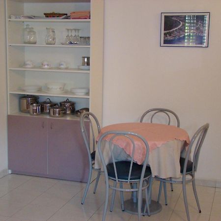 Studio Apartments Kuljis Vis Ngoại thất bức ảnh
