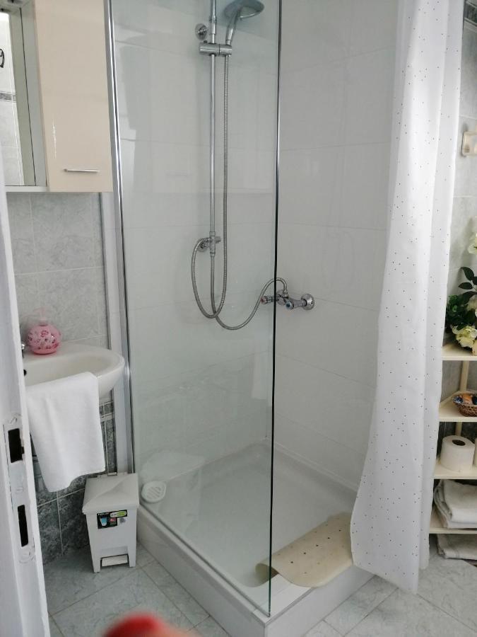 Studio Apartments Kuljis Vis Ngoại thất bức ảnh